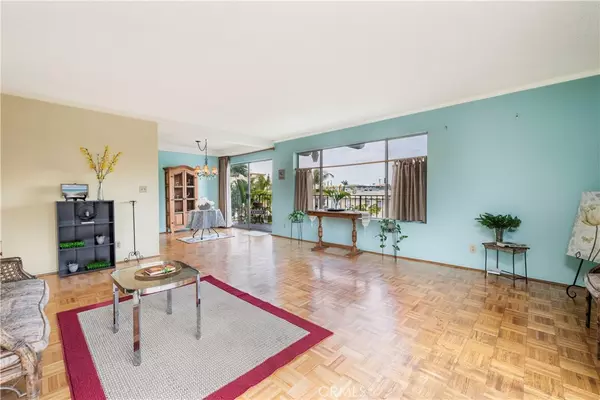 Long Beach, CA 90803,191 Kennebec Avenue #301
