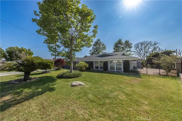 Yorba Linda, CA 92886,4661 Woodhaven DR
