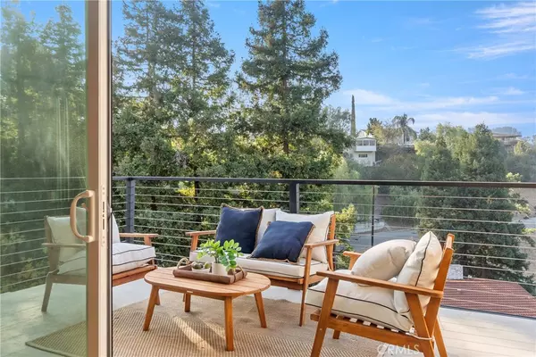 Woodland Hills, CA 91364,5166 Marmol DR