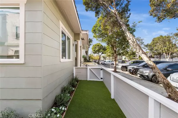 Long Beach, CA 90802,1904 E 2nd #1904