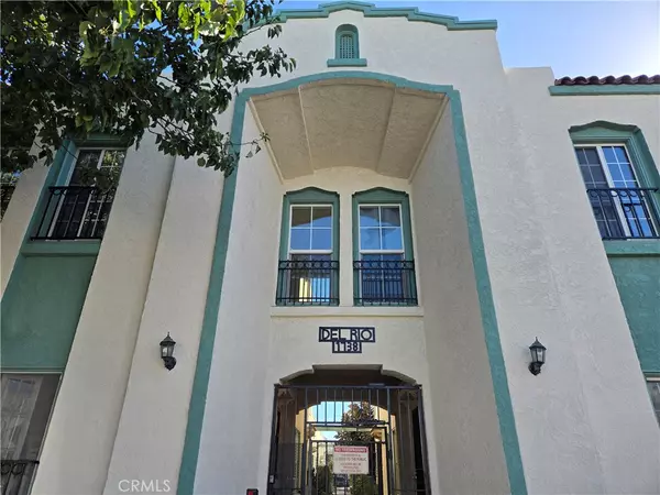 Long Beach, CA 90802,1738 E 4th #4