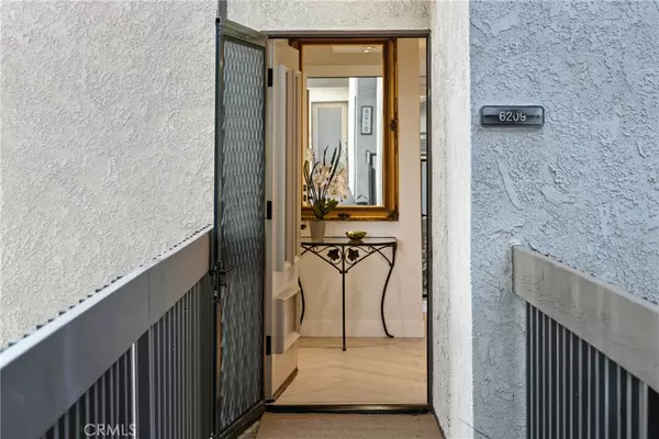 Long Beach, CA 90803,6209 Marina Pacifica N