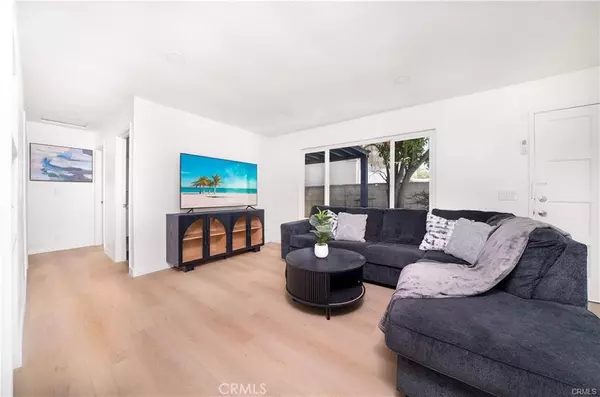 Santa Ana, CA 92703,1011 W Myrtle