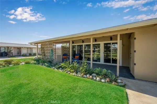 Seal Beach, CA 90740,13160 Nassau DR #211L