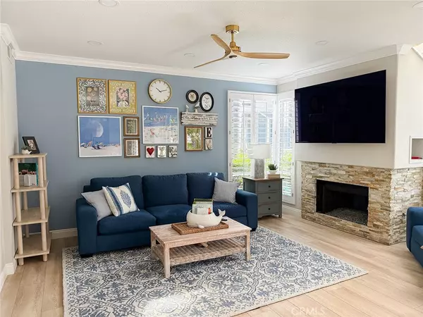 Newport Beach, CA 92660,104 Baycrest