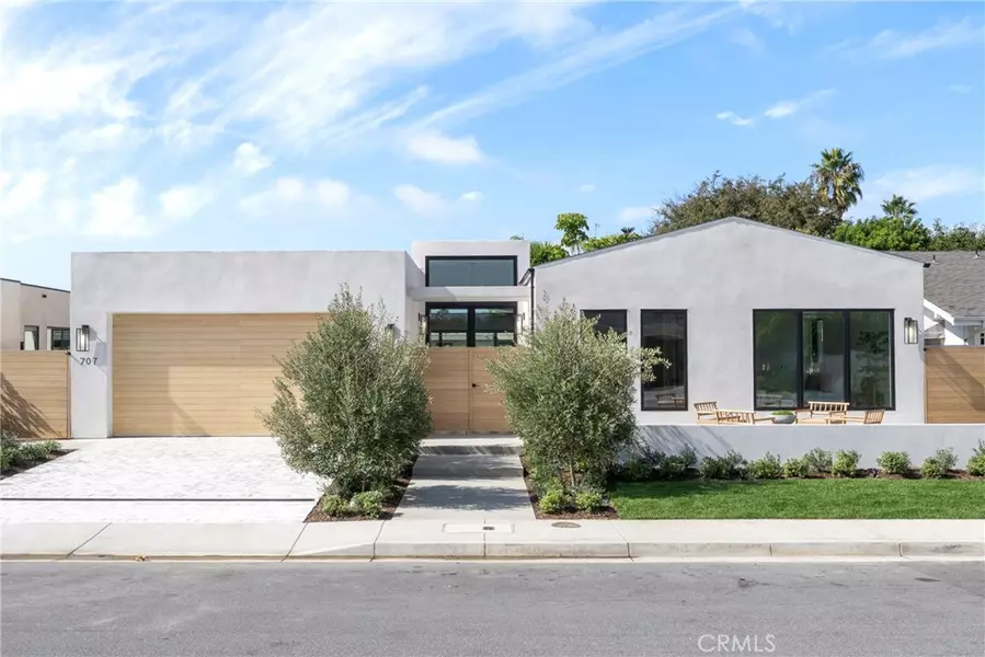 707 Patolita, Corona Del Mar, CA 92625