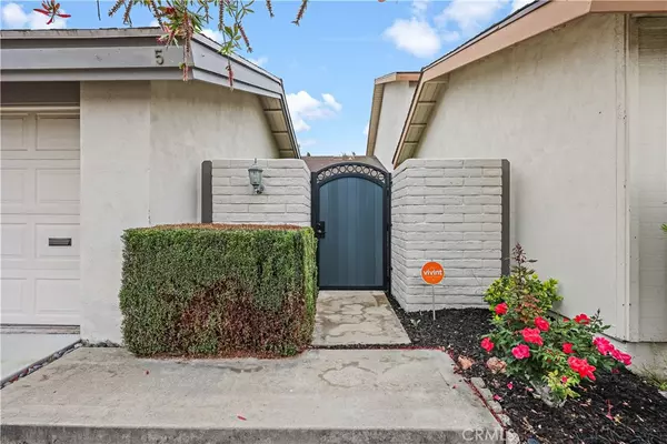 Irvine, CA 92612,5 Chicory WAY