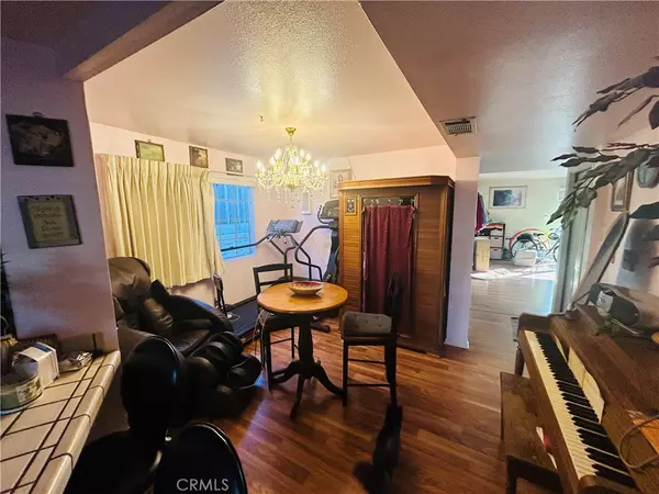 Harbor City, CA 90710,1673 251 St, ST