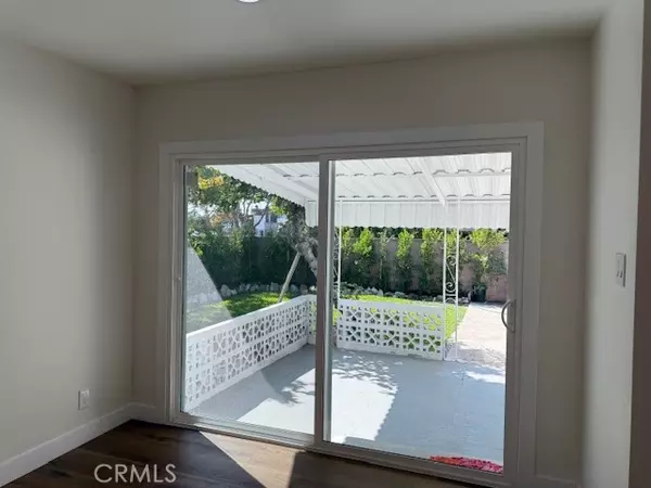 Downey, CA 90242,7964 Comolette ST