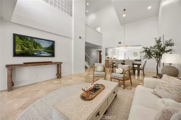 Anaheim, CA 92801,1128 N Voyager