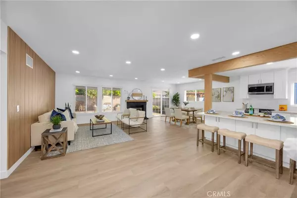 Long Beach, CA 90815,5845 E Deborah