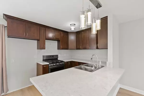 Santa Ana, CA 92701,1080 B Cabrillo Park DR #A