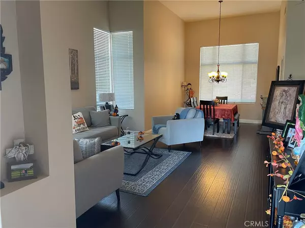 Corona, CA 92882,2621 Grove AVE