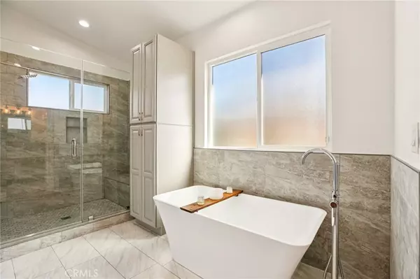 Fullerton, CA 92832,616 W Ash AVE