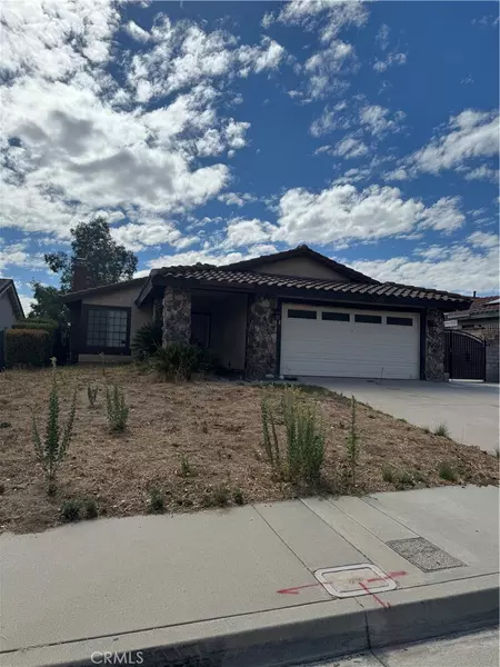 2505 Rosemary LN, San Bernardino, CA 92407