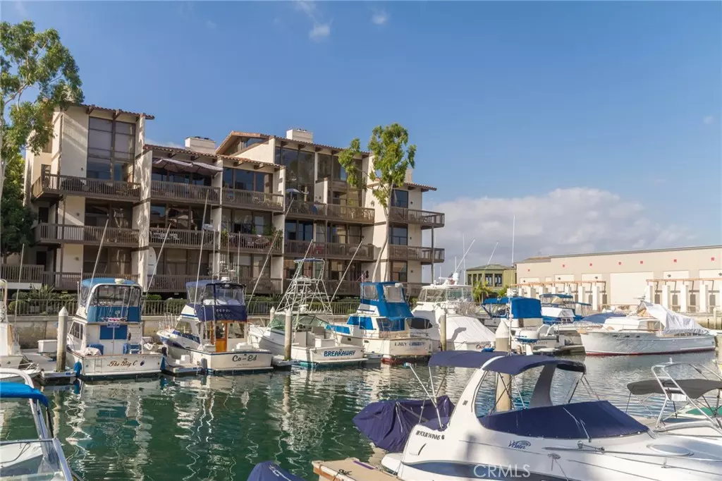 Long Beach, CA 90803,5336 Marina Pacifica N