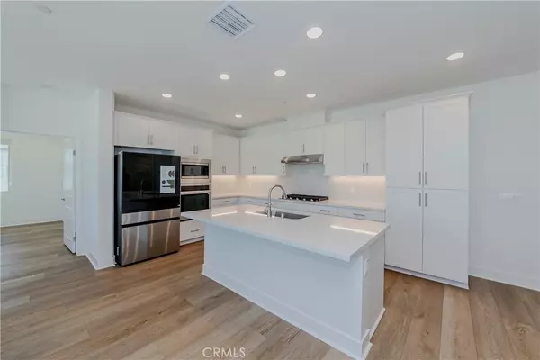 Cypress, CA 90630,6007 Clementine Lane #21