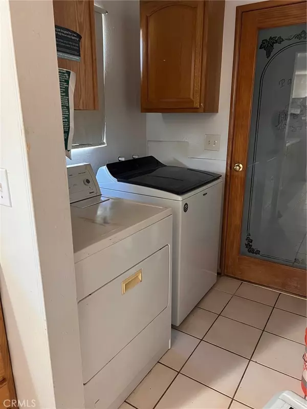 Lakewood, CA 90715,11544 Massinger