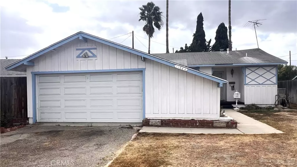 Lakewood, CA 90715,11544 Massinger