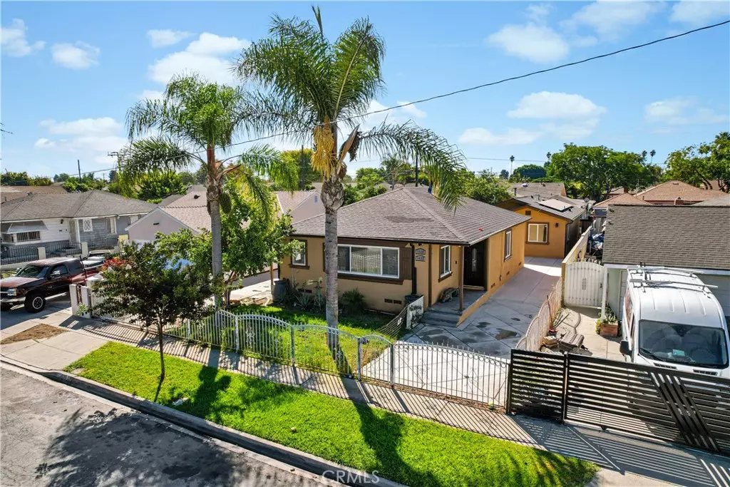 Compton, CA 90221,1620 E McMillan