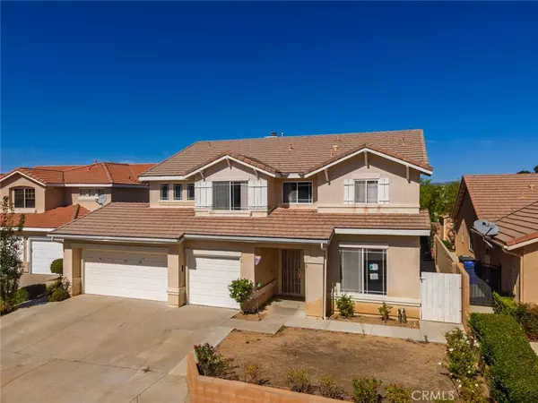 Saugus, CA 91350,22605 White Wing