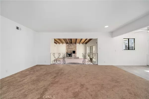 Lakewood, CA 90713,6016 Charlwood ST