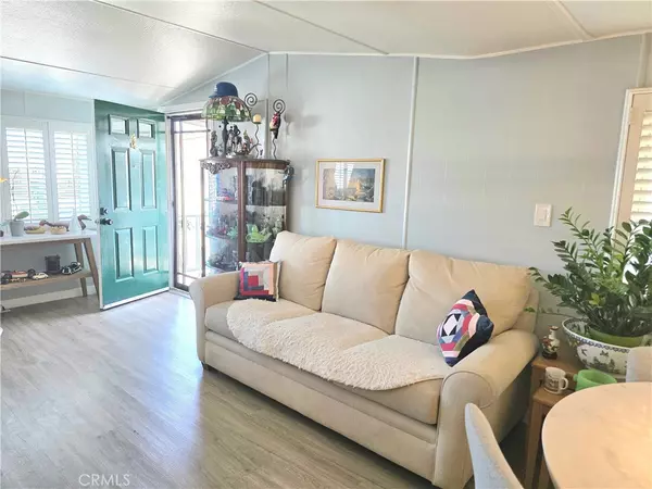 Long Beach, CA 90803,6256 E Golden Sands #260