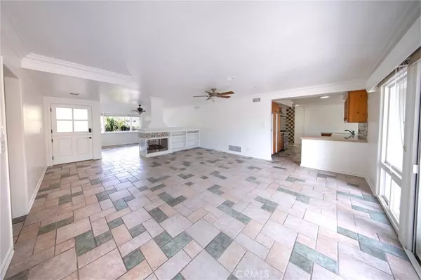 Newport Beach, CA 92660,2233 Heather LN