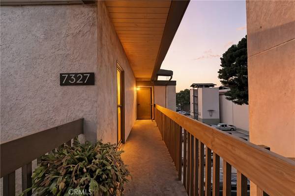 Long Beach, CA 90803,7327 Marina Pacifica S