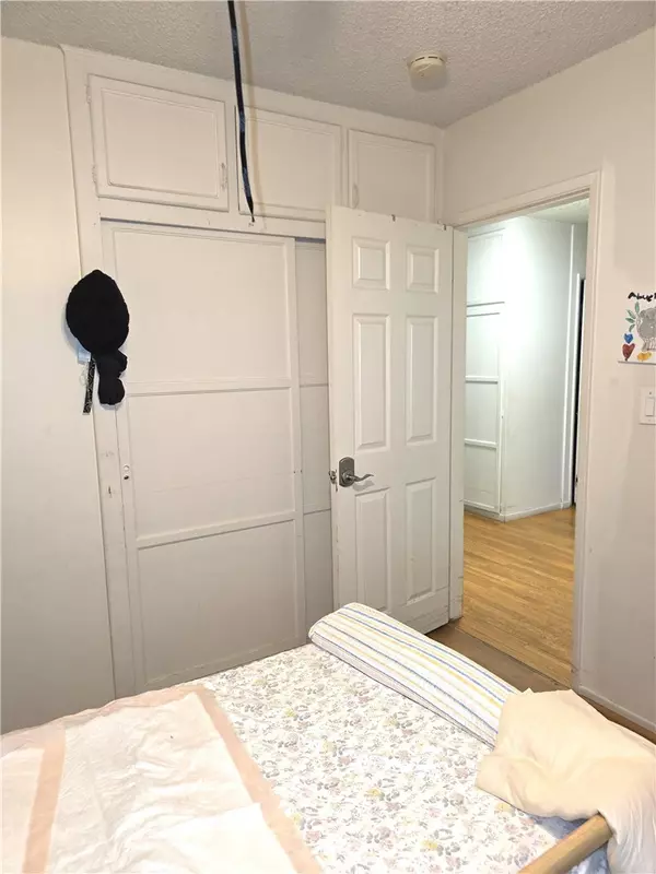 Downey, CA 90242,10251 Foster RD