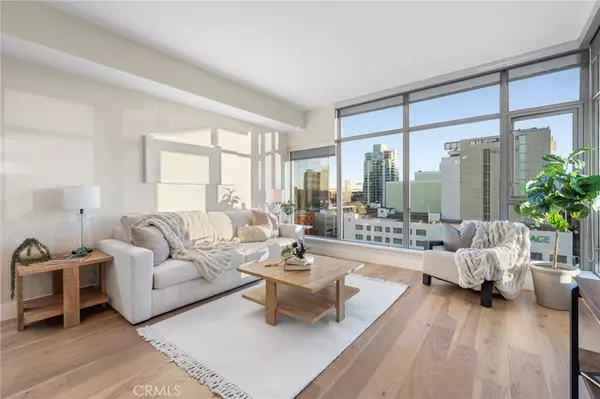 San Diego, CA 92101,575 6th AVE #708