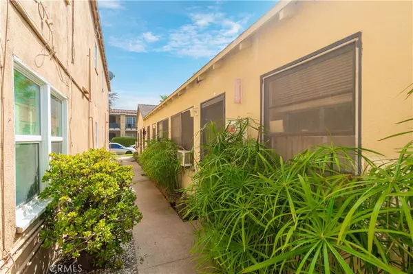 Long Beach, CA 90803,75 Granada