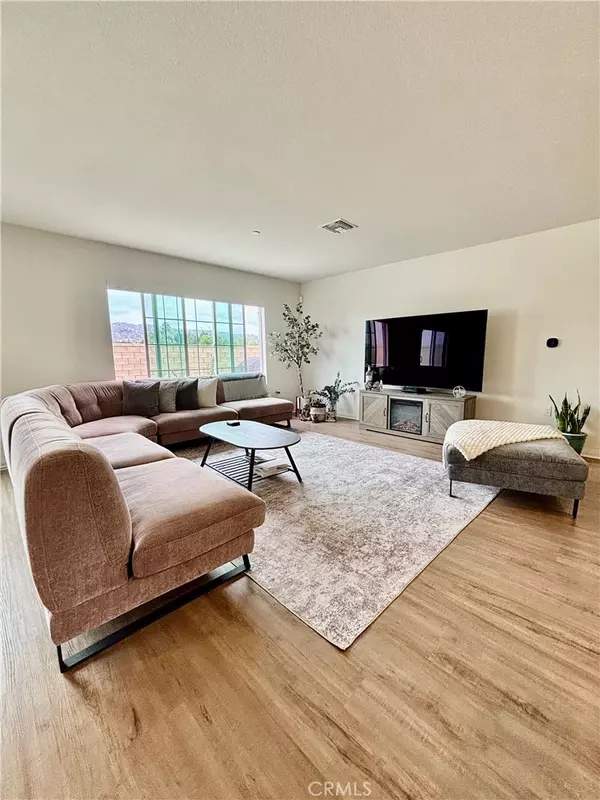 Nuevo, CA 92567,22542 Cloud Meadow