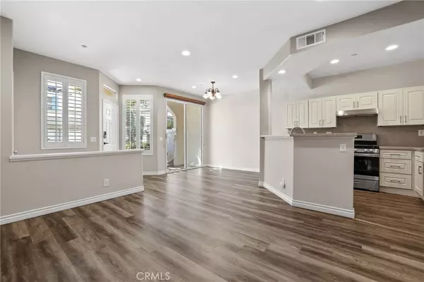 Irvine, CA 92618,309 Falcon CRK