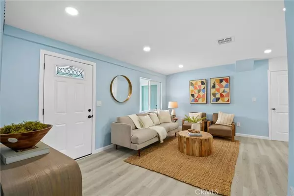 East Los Angeles, CA 90022,4910 Gratian