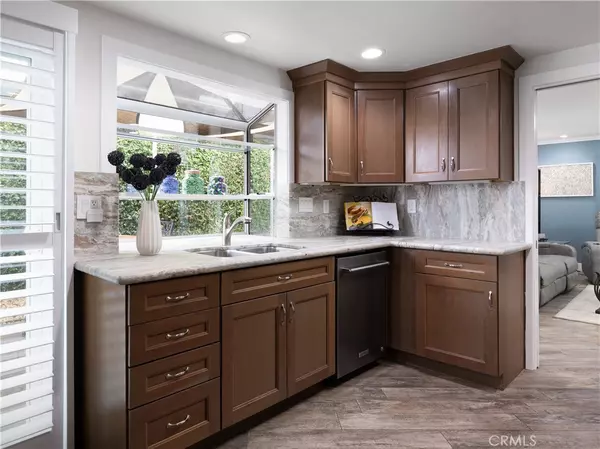 Westminster, CA 92683,5872 Camphor