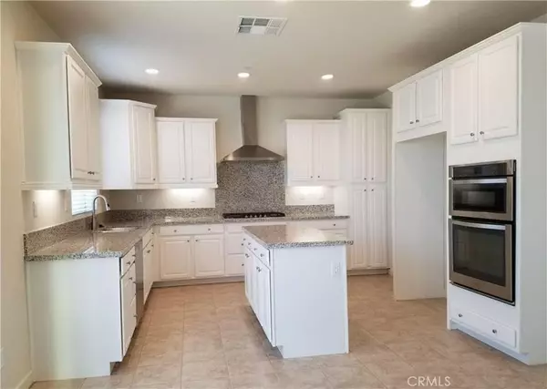 Yorba Linda, CA 92886,16981 Copperleaf CT