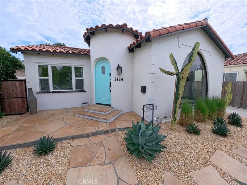 2124 S Redondo, Los Angeles, CA 90016