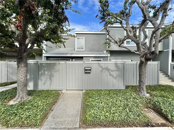 Santa Ana, CA 92704,2710 W Segerstrom AVE #D