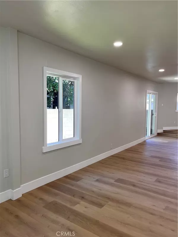 Long Beach, CA 90810,1219 W Maddox