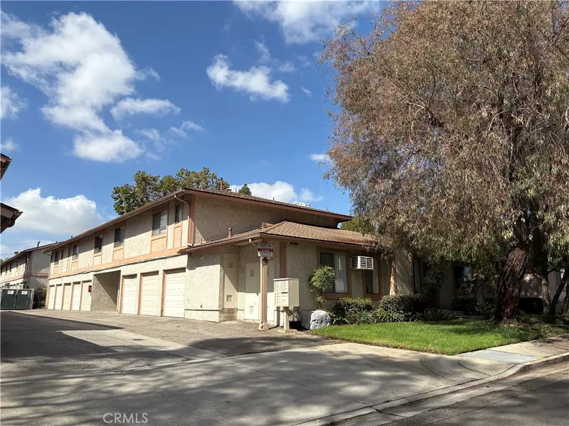 3323 Pasadena, Long Beach, CA 90807