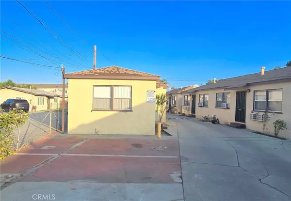 Bell, CA 90201,6702 Flora #A