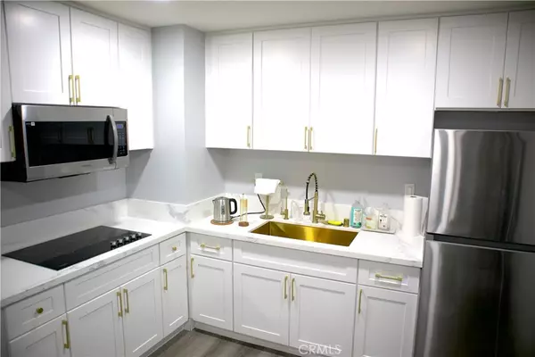 Long Beach, CA 90804,5585 E Pacific Coast