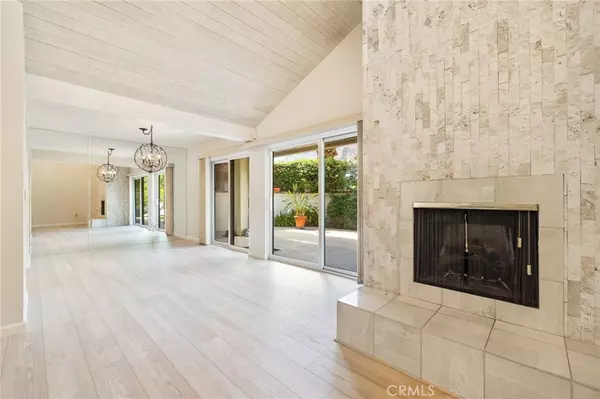 Palm Springs, CA 92264,255 E Avenida Granada #211