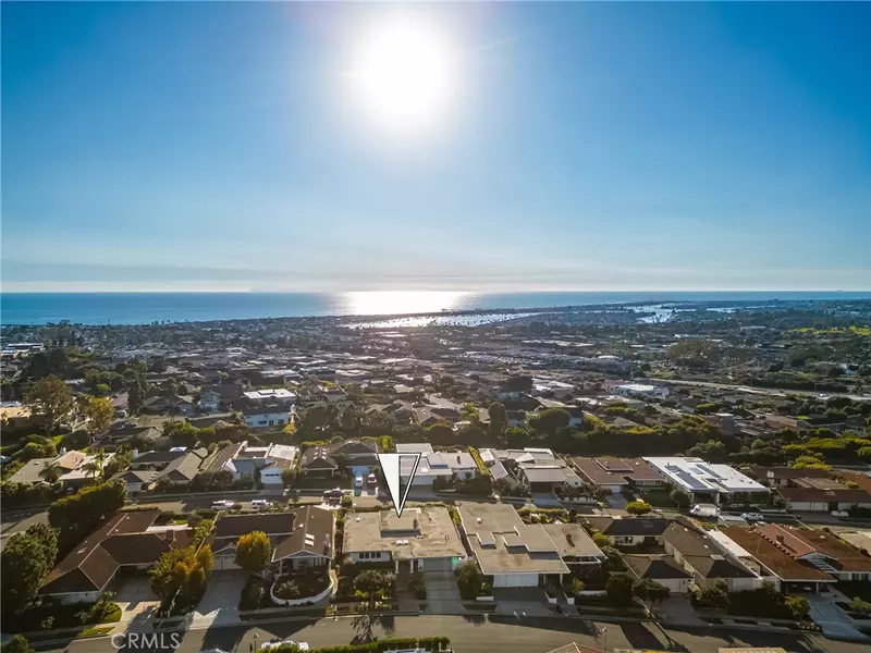 2707 Island View, Corona Del Mar, CA 92625
