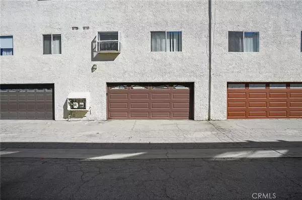 Burbank, CA 91504,9531 Via Salerno