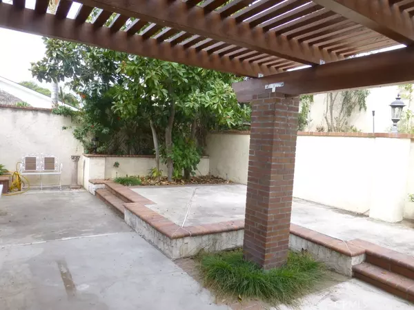 Yorba Linda, CA 92886,19661 Bluefield