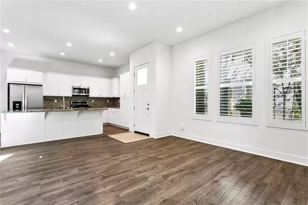 Santa Ana, CA 92703,202 W Tribella