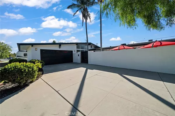 Rossmoor, CA 90720,12431 Foster RD