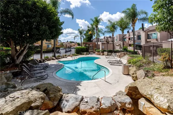 25761 Le Parc #82, Lake Forest, CA 92630